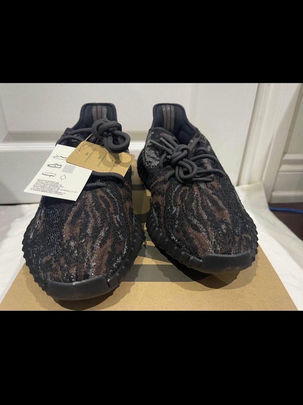 Men's Black and Brown Knit Athletic Sneakers